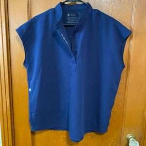 Figs scrubs navy mandarin scrub top large